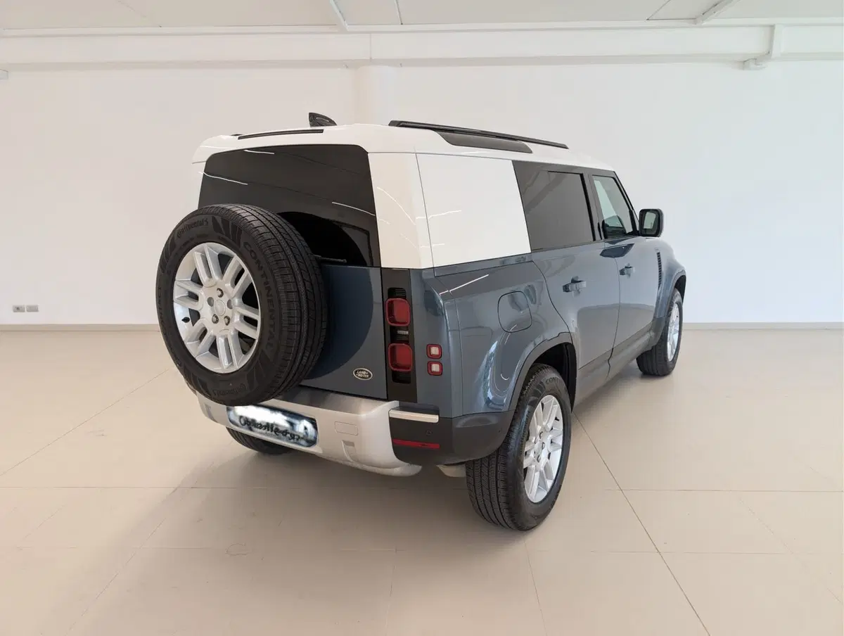Land Rover Defender usata a Cuneo (2)