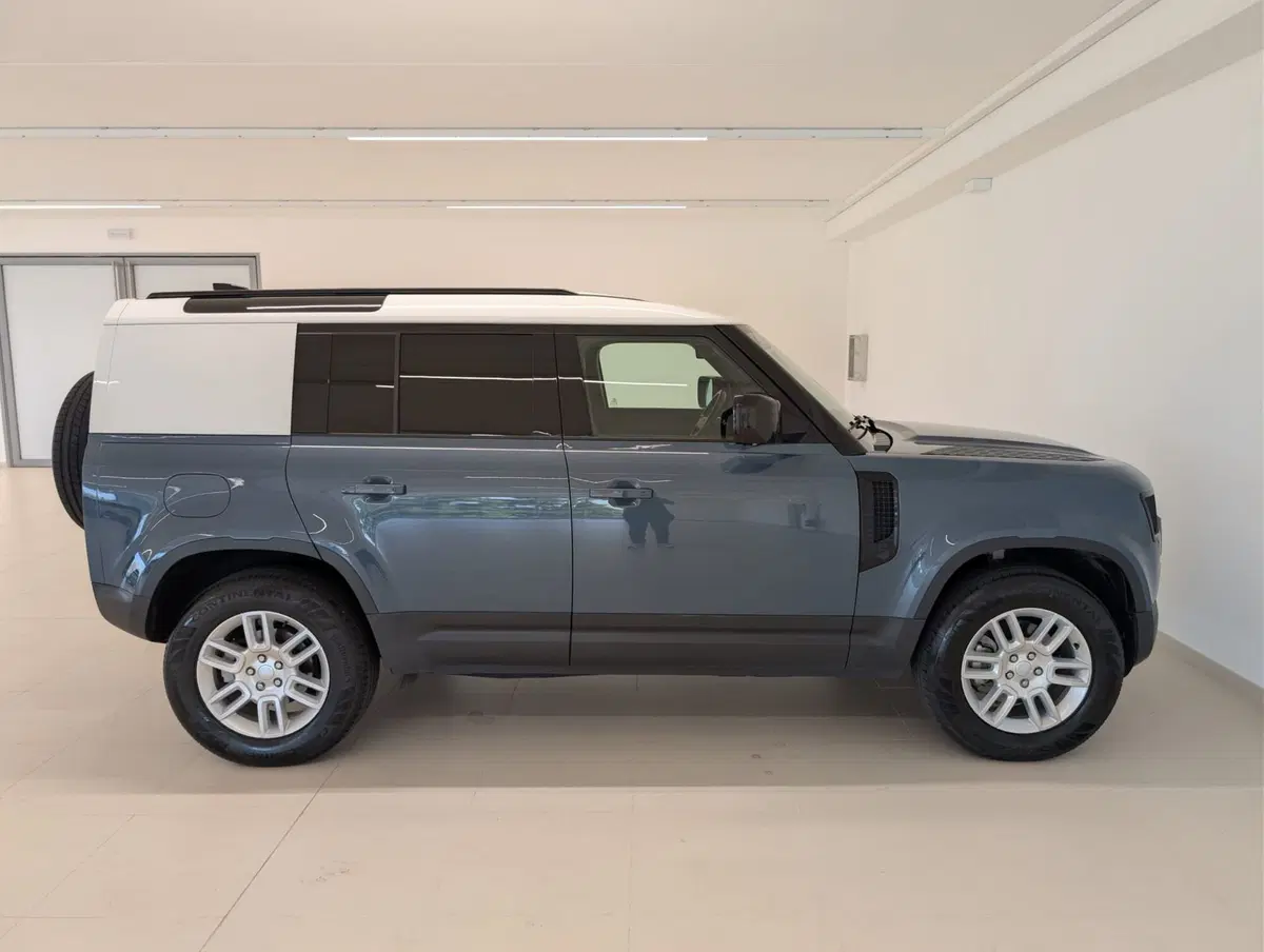 Land Rover Defender usata a Cuneo (6)