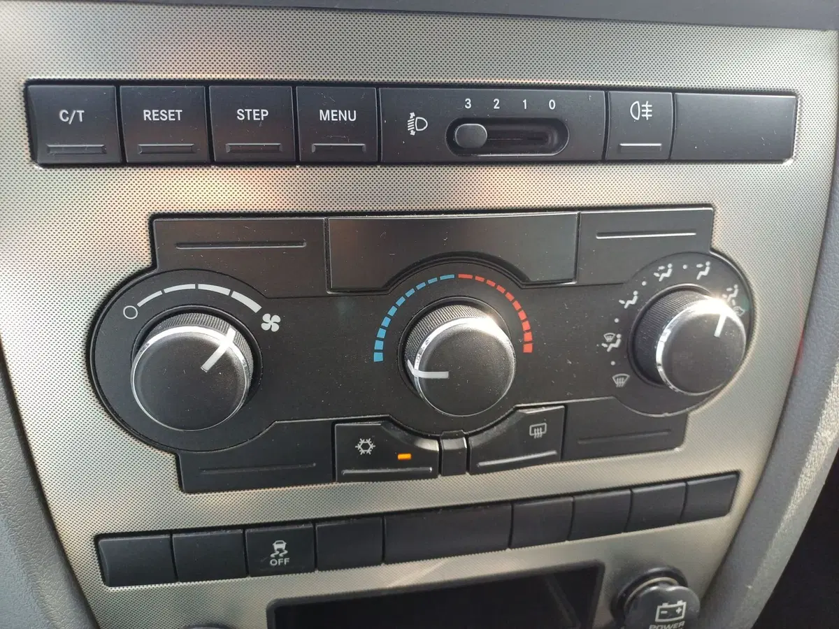 Jeep Grand Cherokee usata a Modena (18)