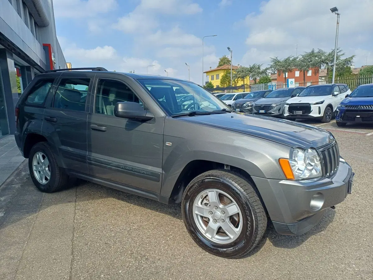 Jeep Grand Cherokee usata a Modena (6)