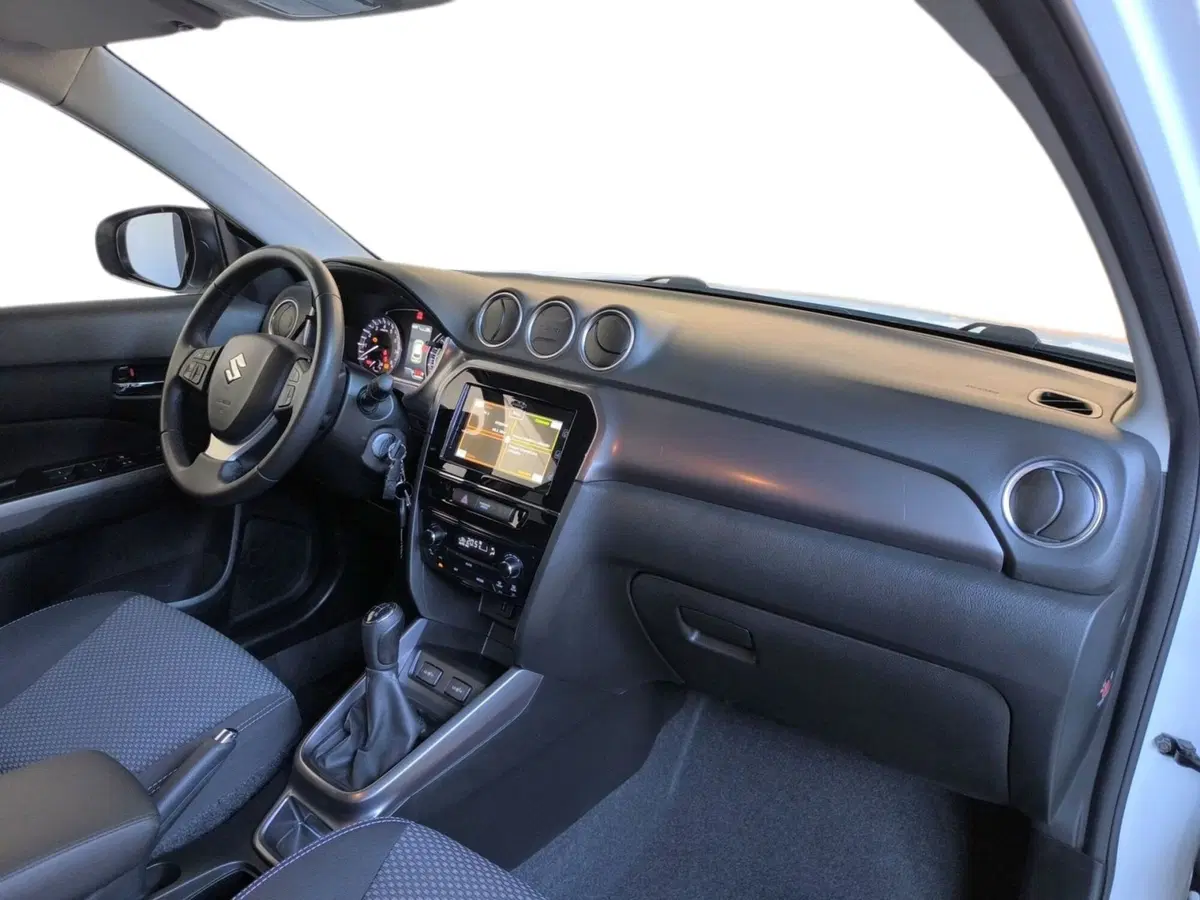 Suzuki Vitara usata a Udine (13)