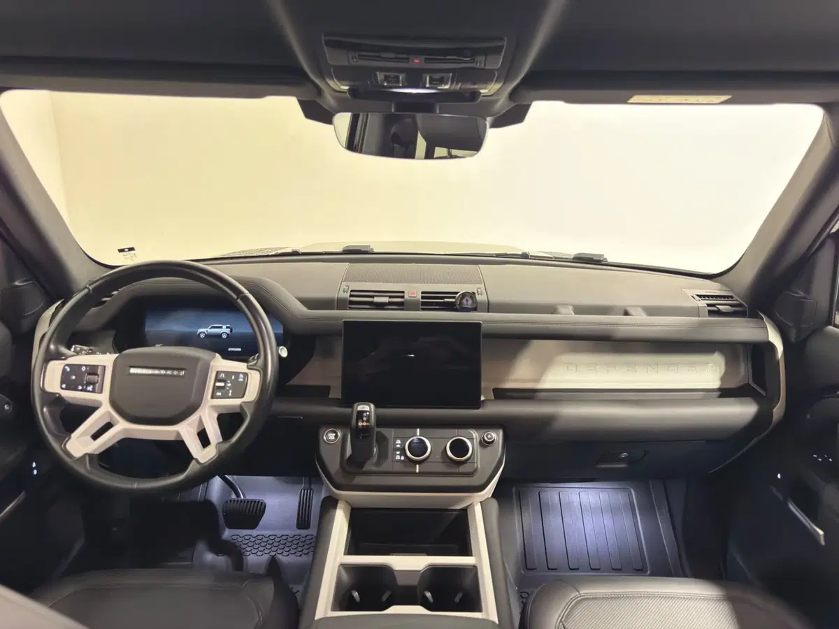 Land Rover Defender usata a Novara (4)