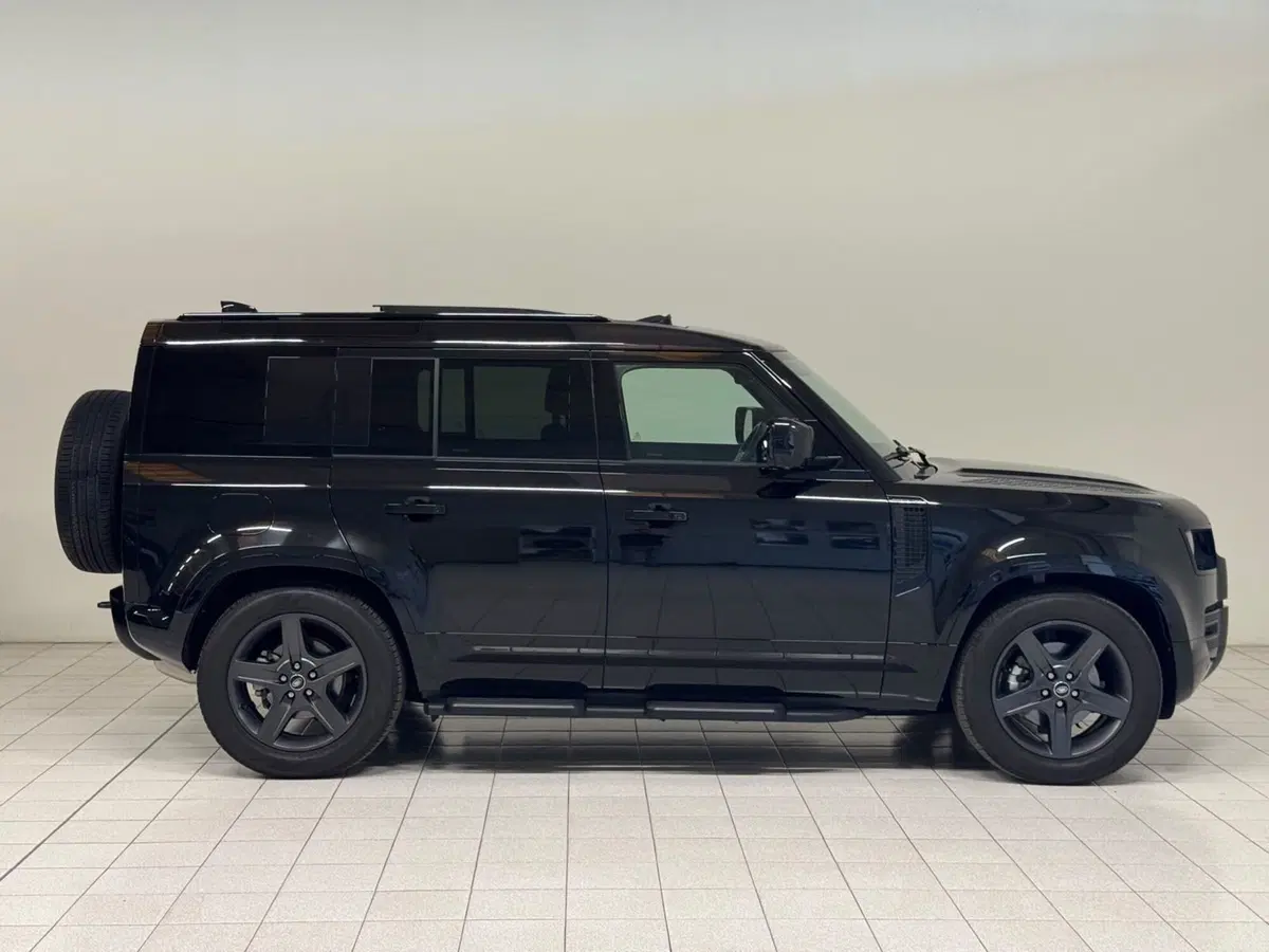 Land Rover Defender usata a Novara (6)