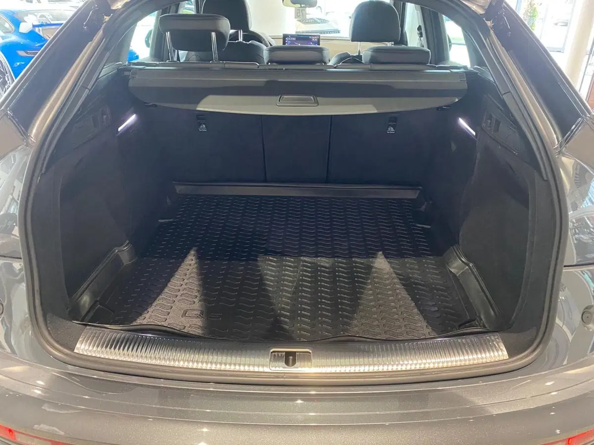 Audi Q4 Sportback usata a Firenze (11)