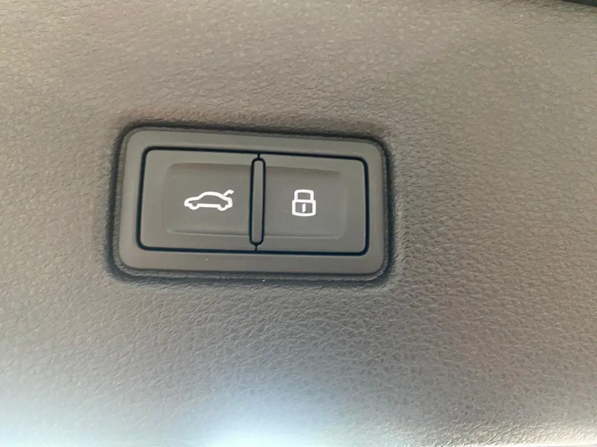 Audi Q4 Sportback usata a Firenze (12)