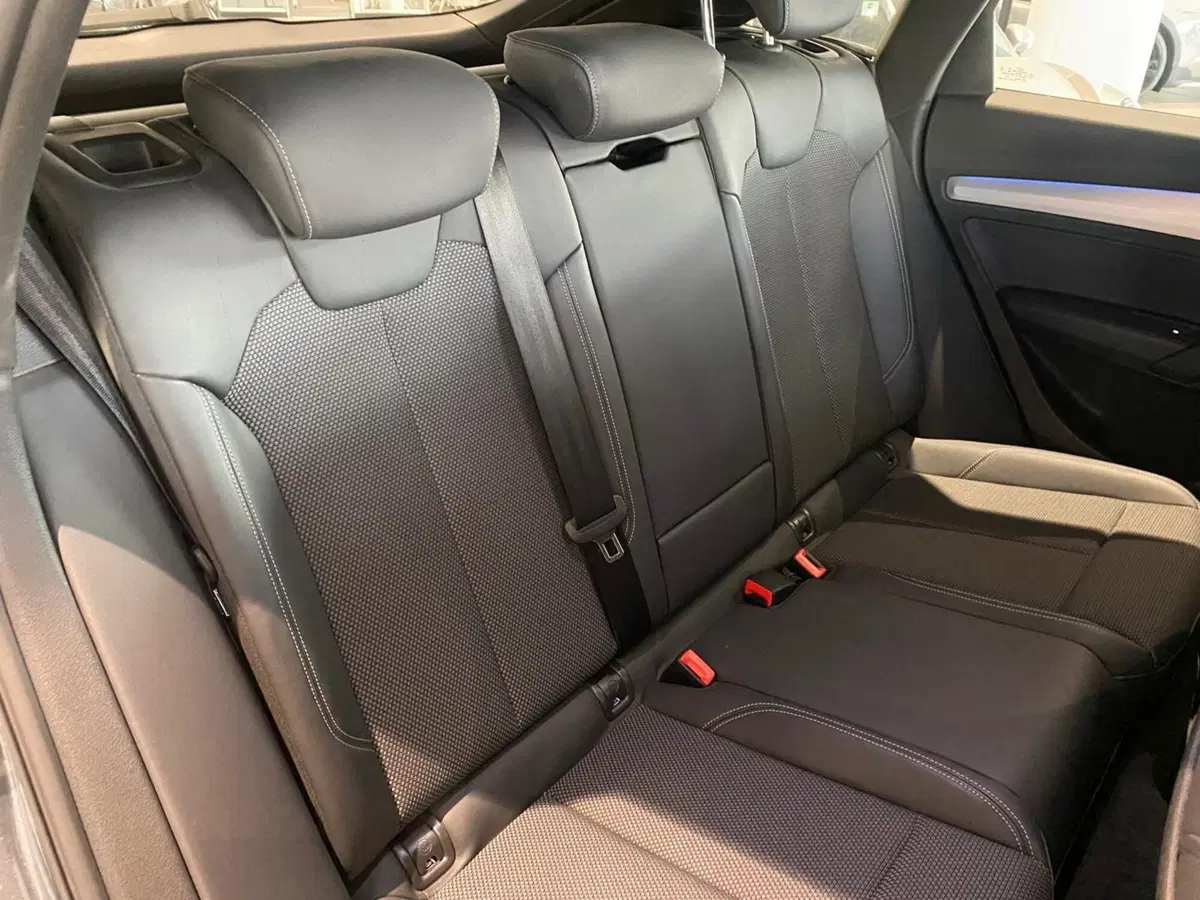 Audi Q4 Sportback usata a Firenze (14)