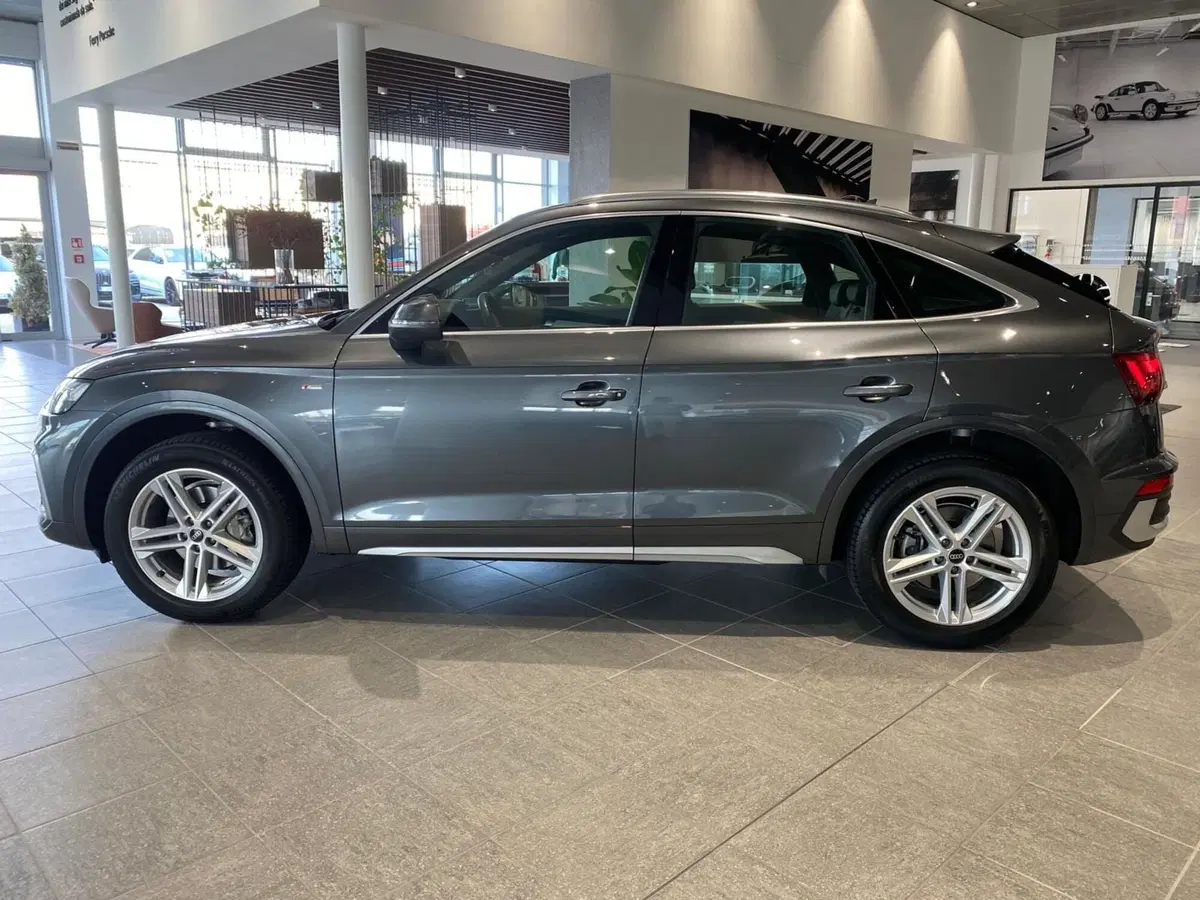 Audi Q4 Sportback usata a Firenze (7)