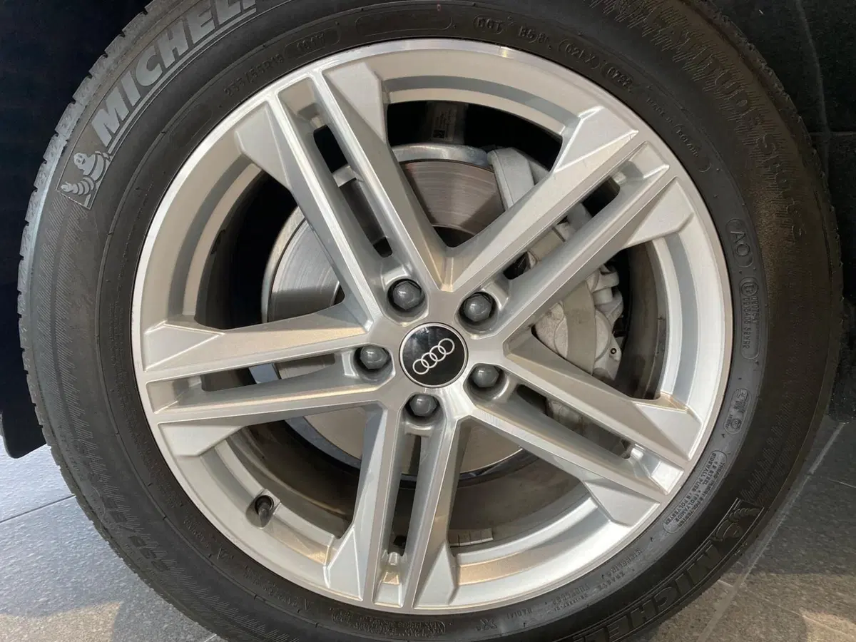Audi Q4 Sportback usata a Firenze (9)