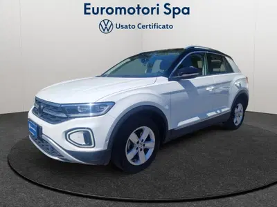 Volkswagen T-Roc 1.0 TSI Style del 2023 usata a Monteriggioni