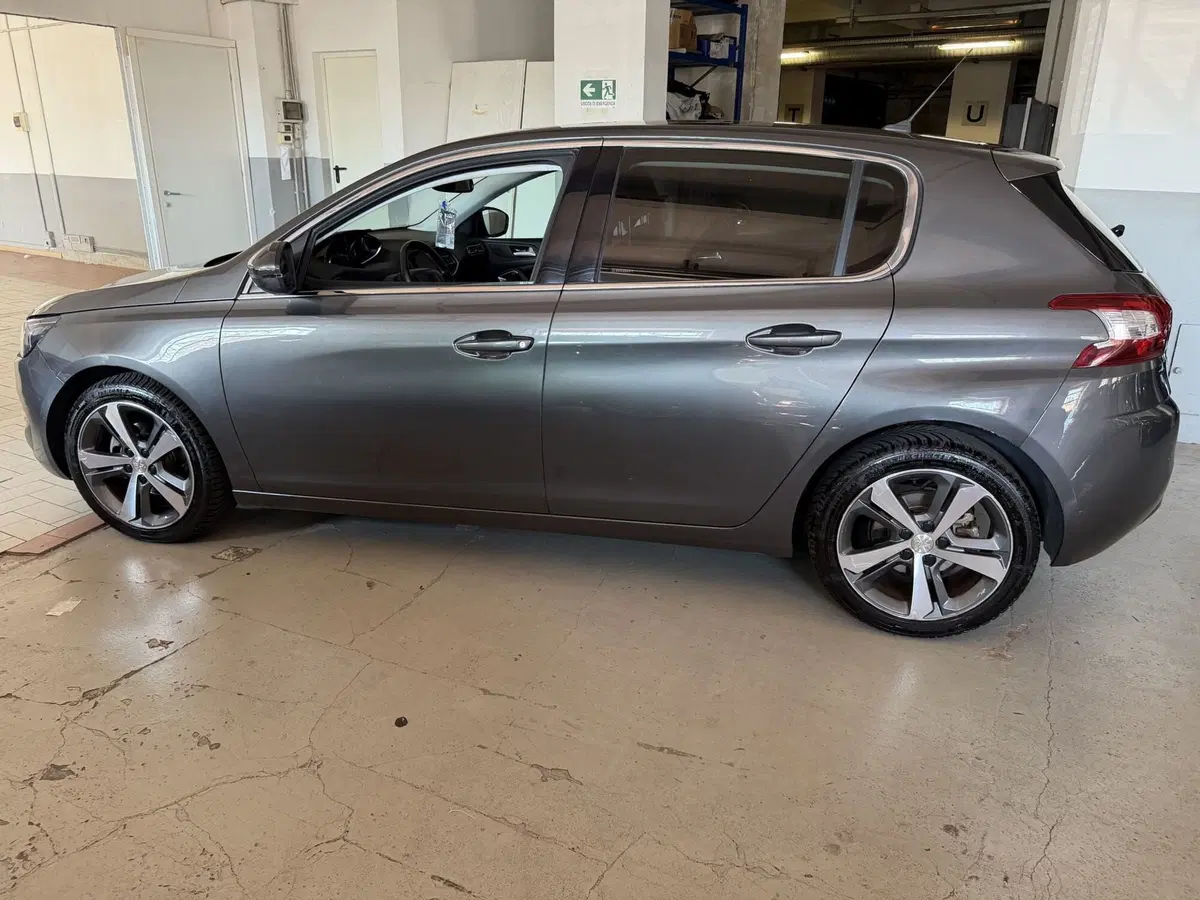Peugeot 308 SW usata a Genova (2)
