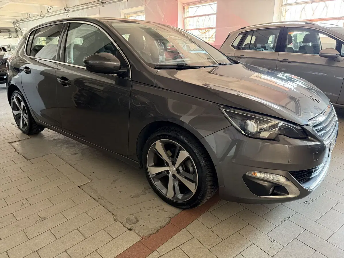 Peugeot 308 SW usata a Genova (5)