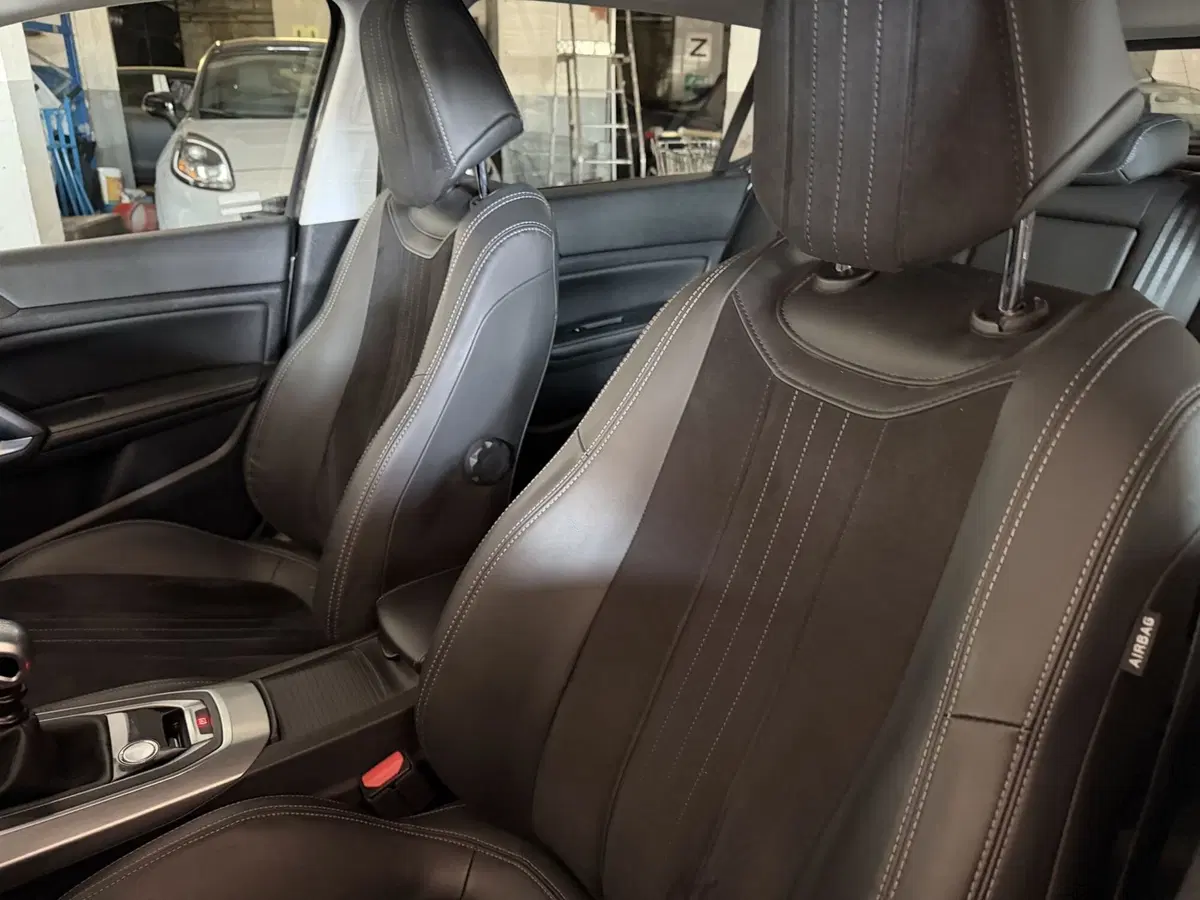 Peugeot 308 SW usata a Genova (8)