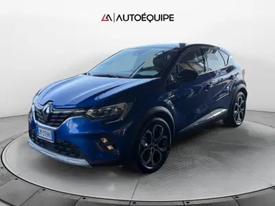 Renault Captur Full Hybrid E-Tech 145 CV Techno Fast Track del 2023 usata a Roma