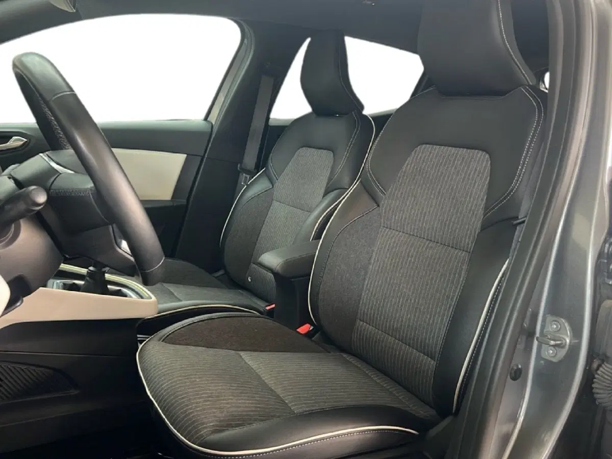 Renault Clio usata a Roma (12)