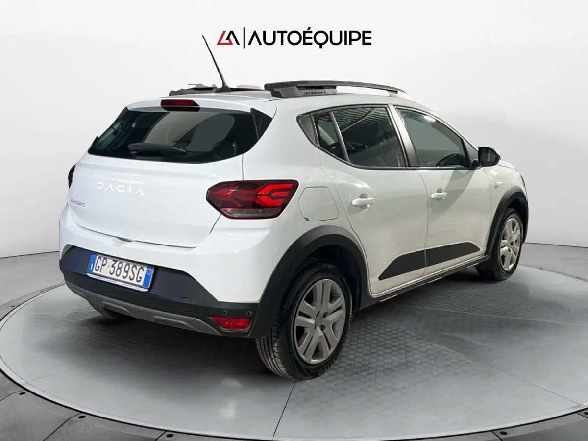 Dacia Sandero usata a Roma (5)