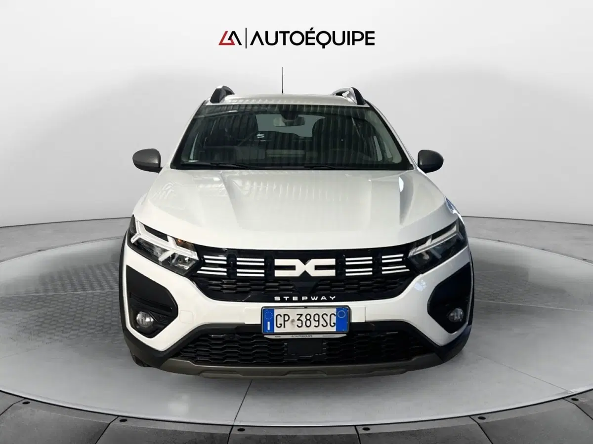 Dacia Sandero usata a Roma (8)