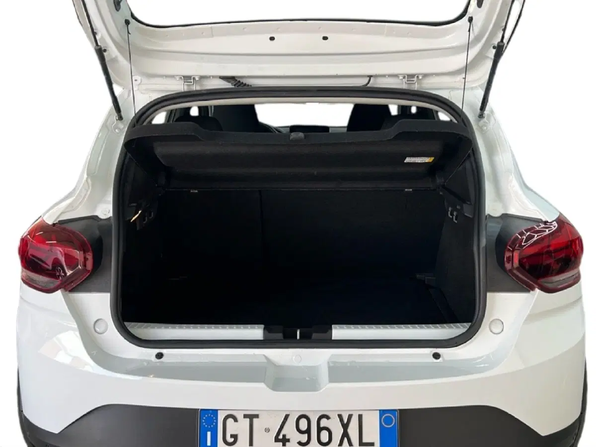 Dacia Sandero usata a Roma (10)