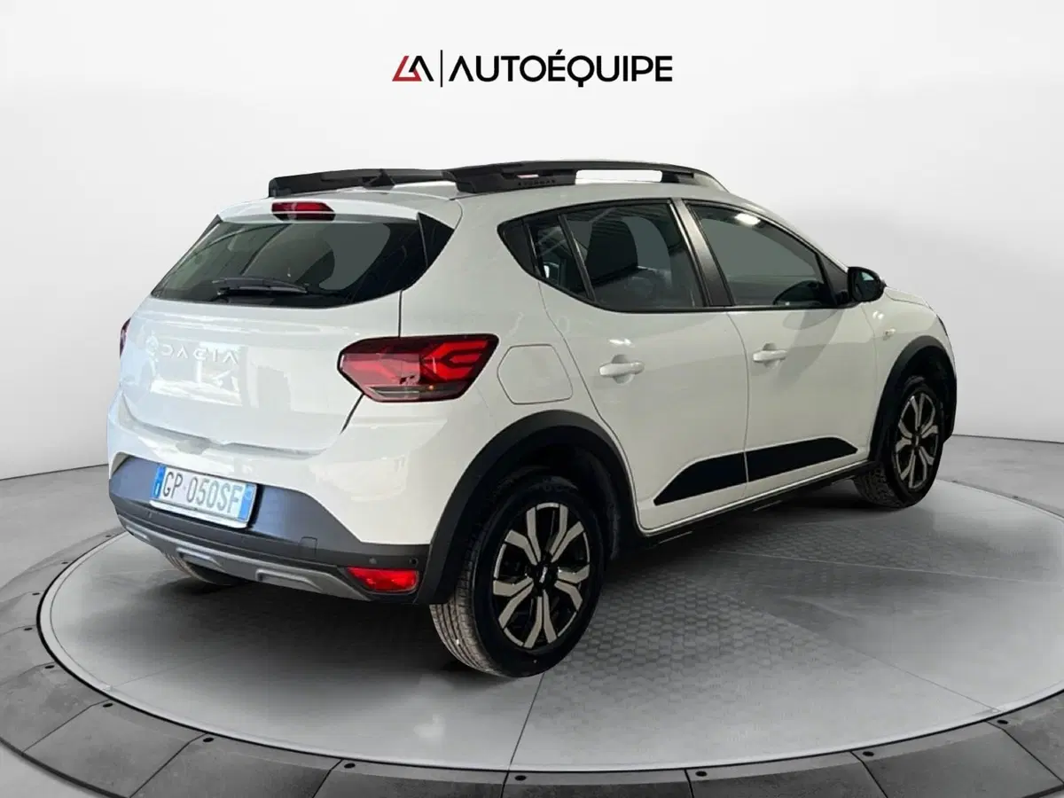 Dacia Sandero usata a Roma (5)