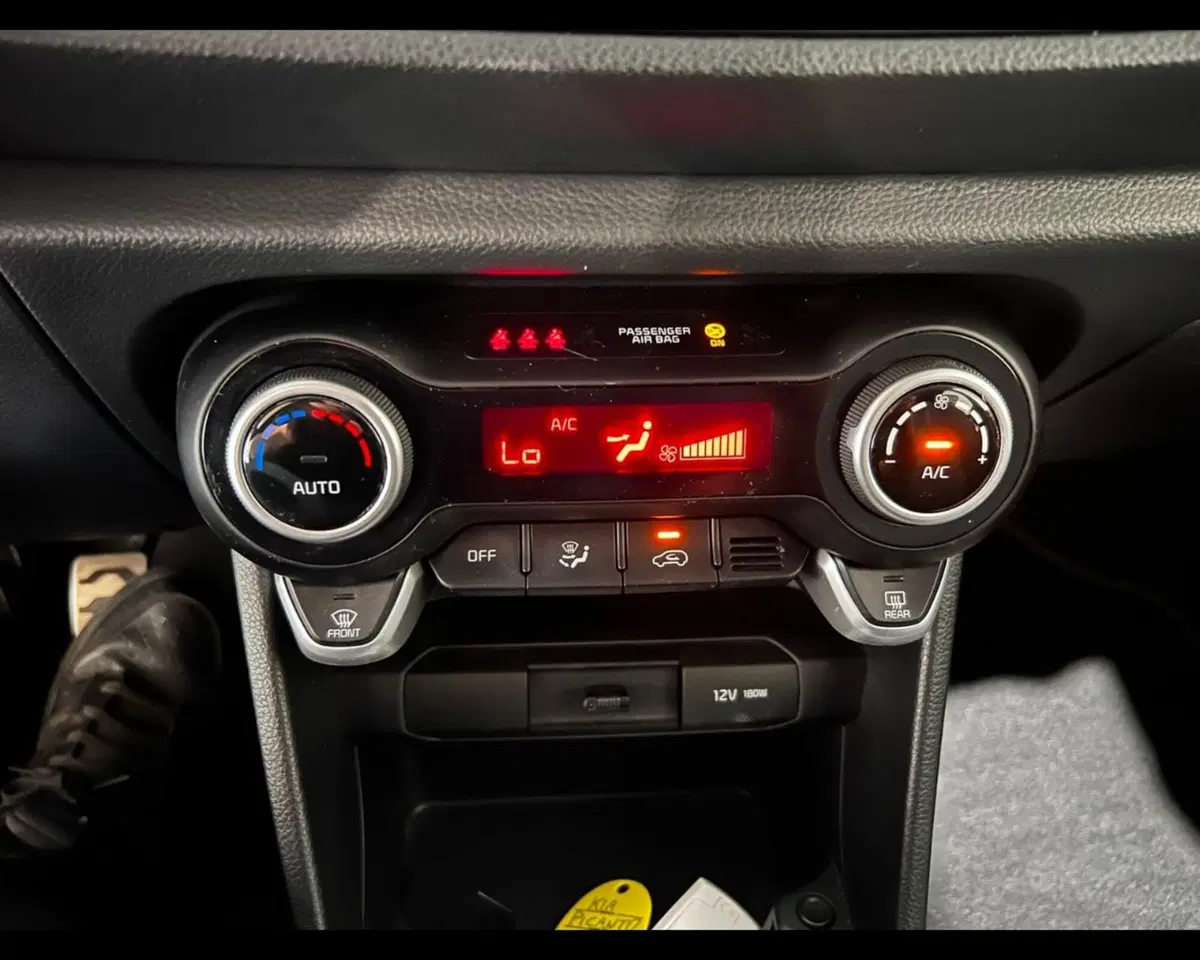 Kia Picanto usata a Asti (12)