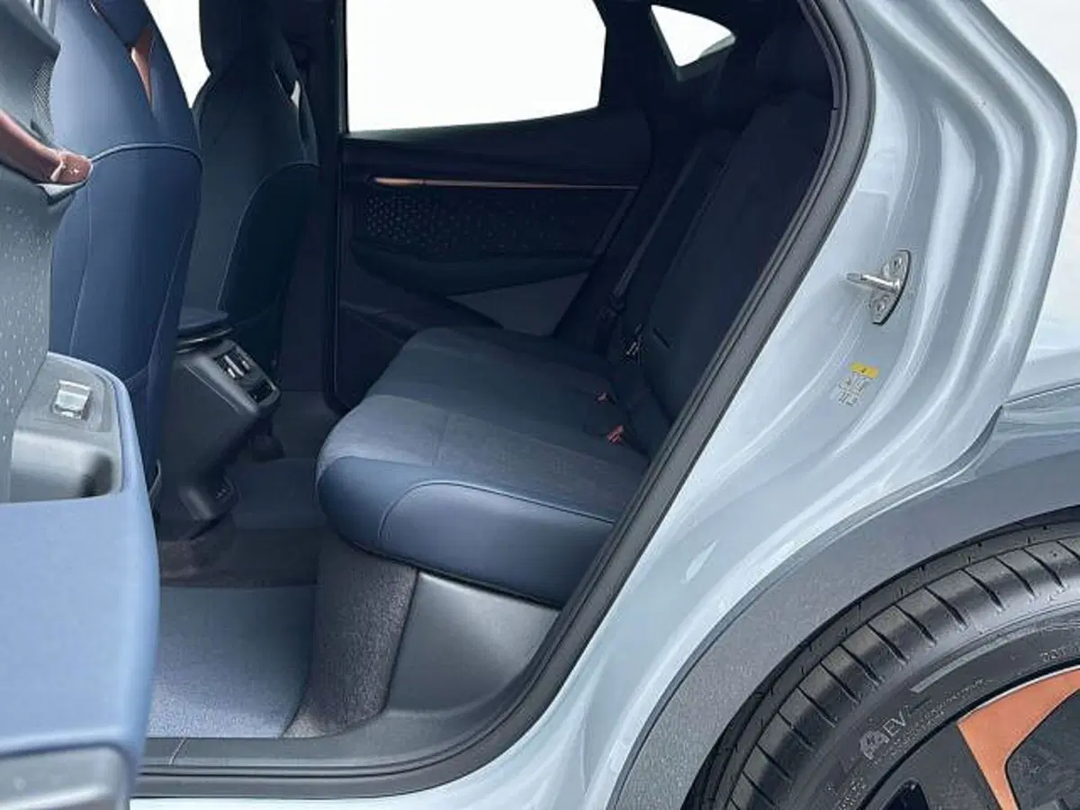 Cupra Tavascan nuova a Vicenza (10)