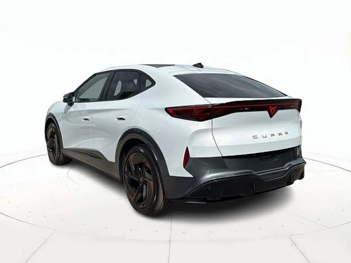 Cupra Tavascan nuova a Vicenza (5)