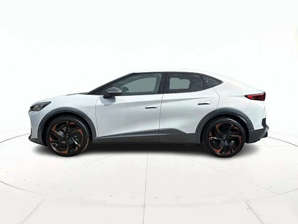 Cupra Tavascan nuova a Vicenza (6)