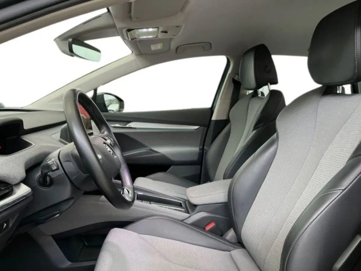 Skoda Enyaq usata a Verona (11)
