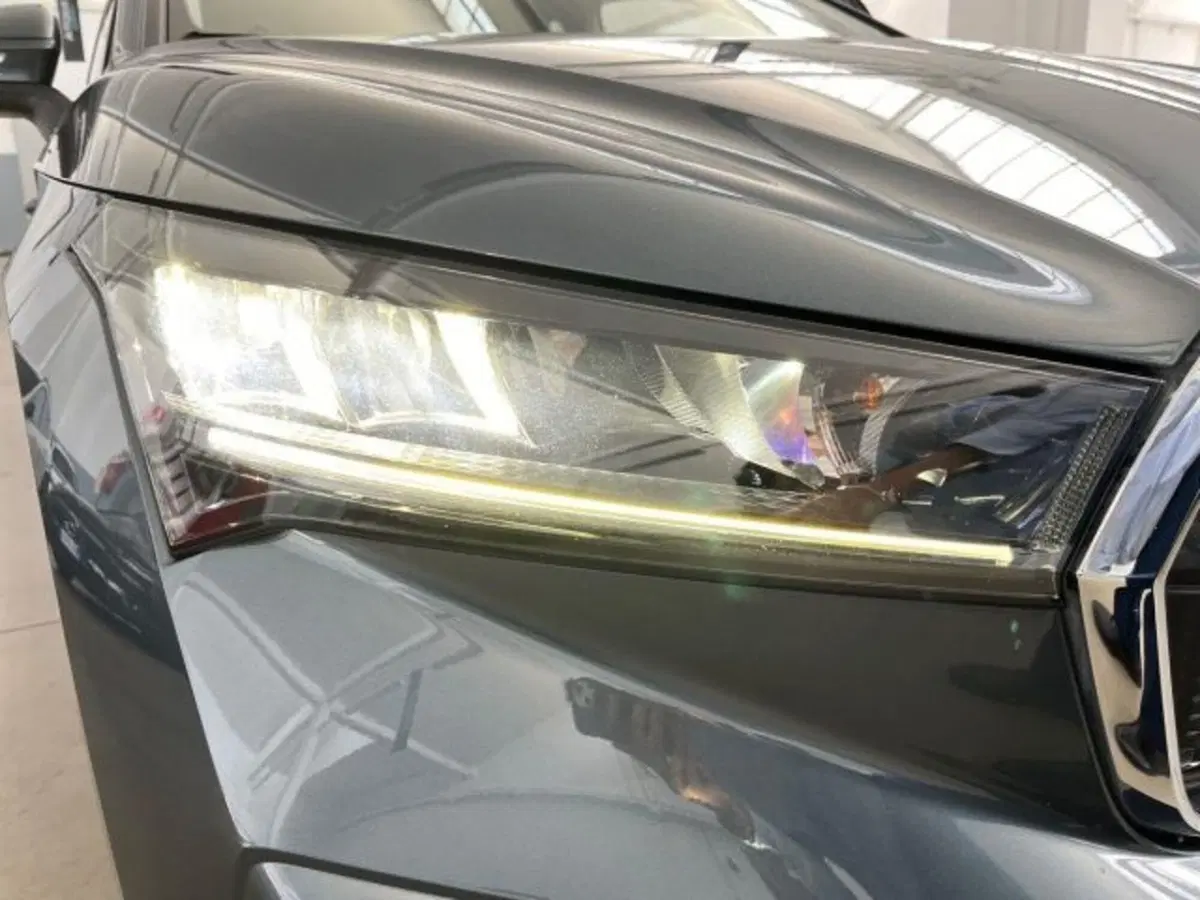 Skoda Enyaq usata a Verona (17)