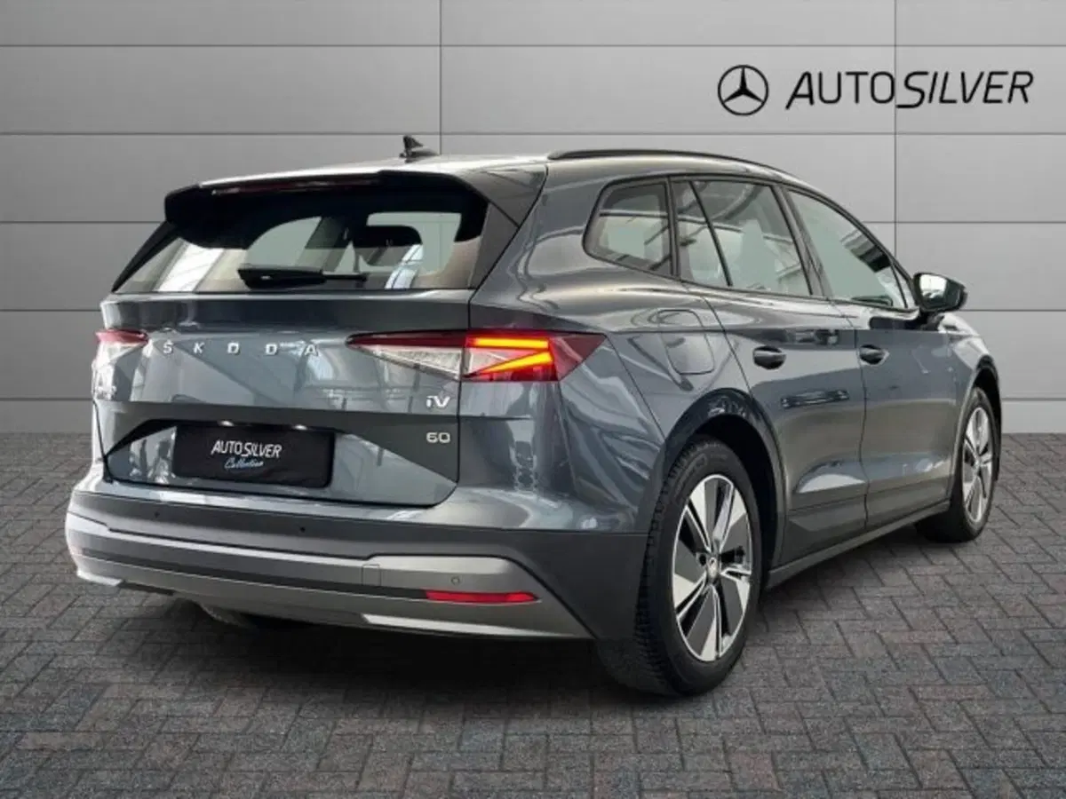 Skoda Enyaq usata a Verona (2)