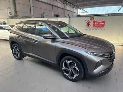 Hyundai Tucson 1.6 hev Xline 4wd auto del 2022 usata a Pesaro