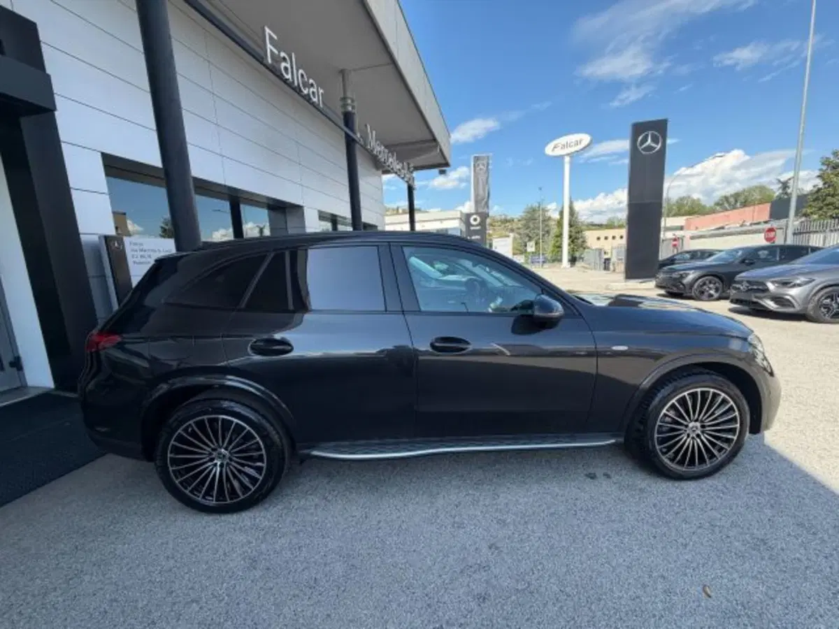 Mercedes-Benz GLC nuova a Potenza (5)