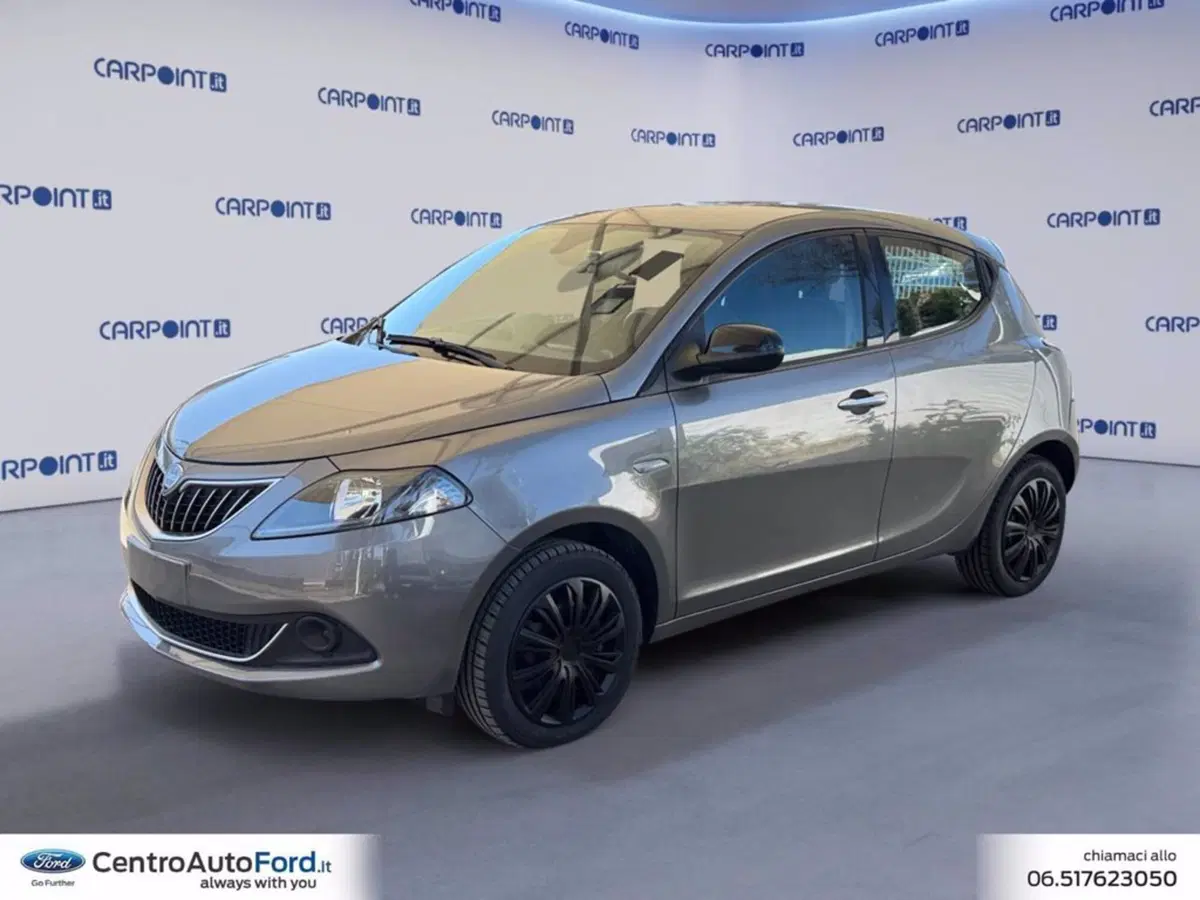 Lancia Ypsilon usata a Roma
