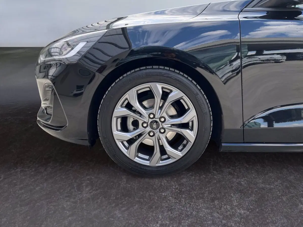 Ford Focus usata a Milano (9)