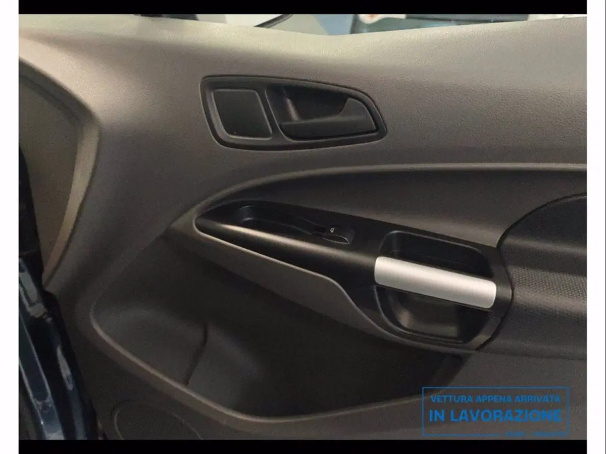 Ford Transit Connect Furgone usata a Catania (13)