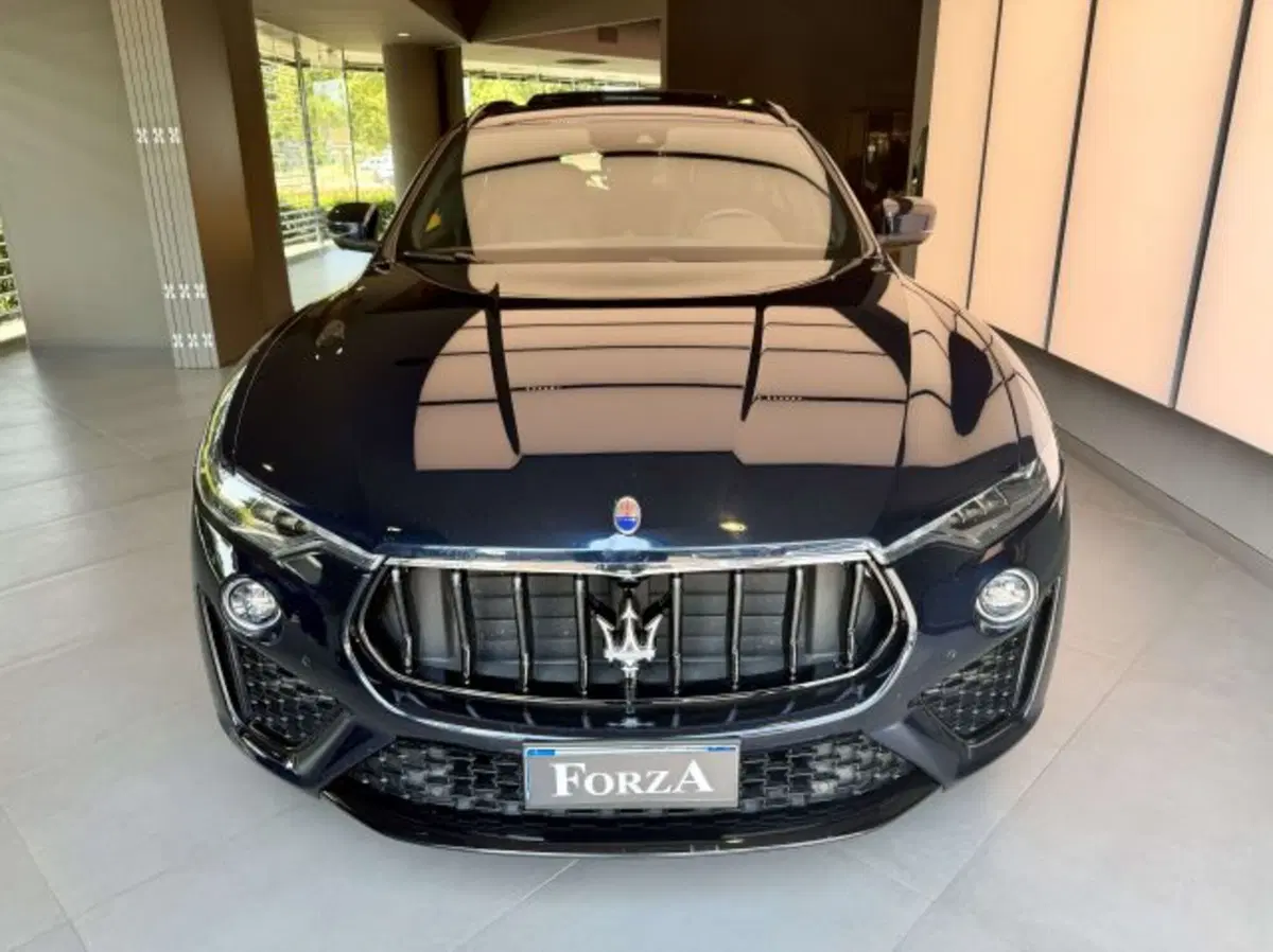 Maserati Levante usata a Torino (2)