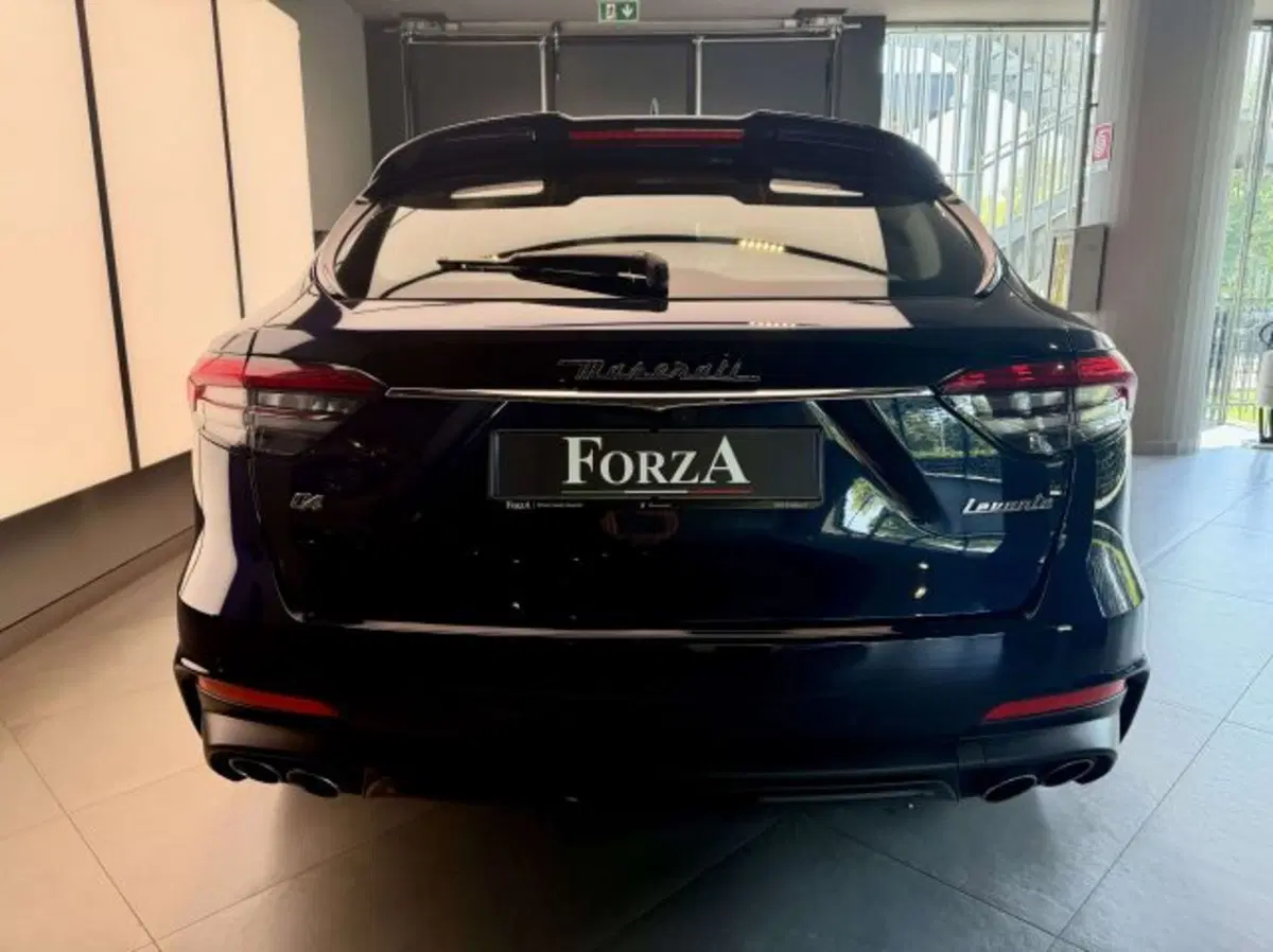 Maserati Levante usata a Torino (6)