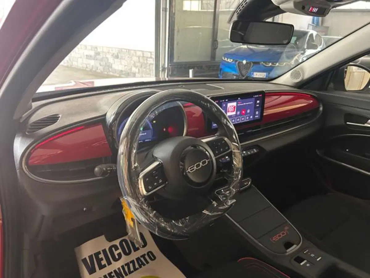 Fiat 600e usata a Vercelli (13)