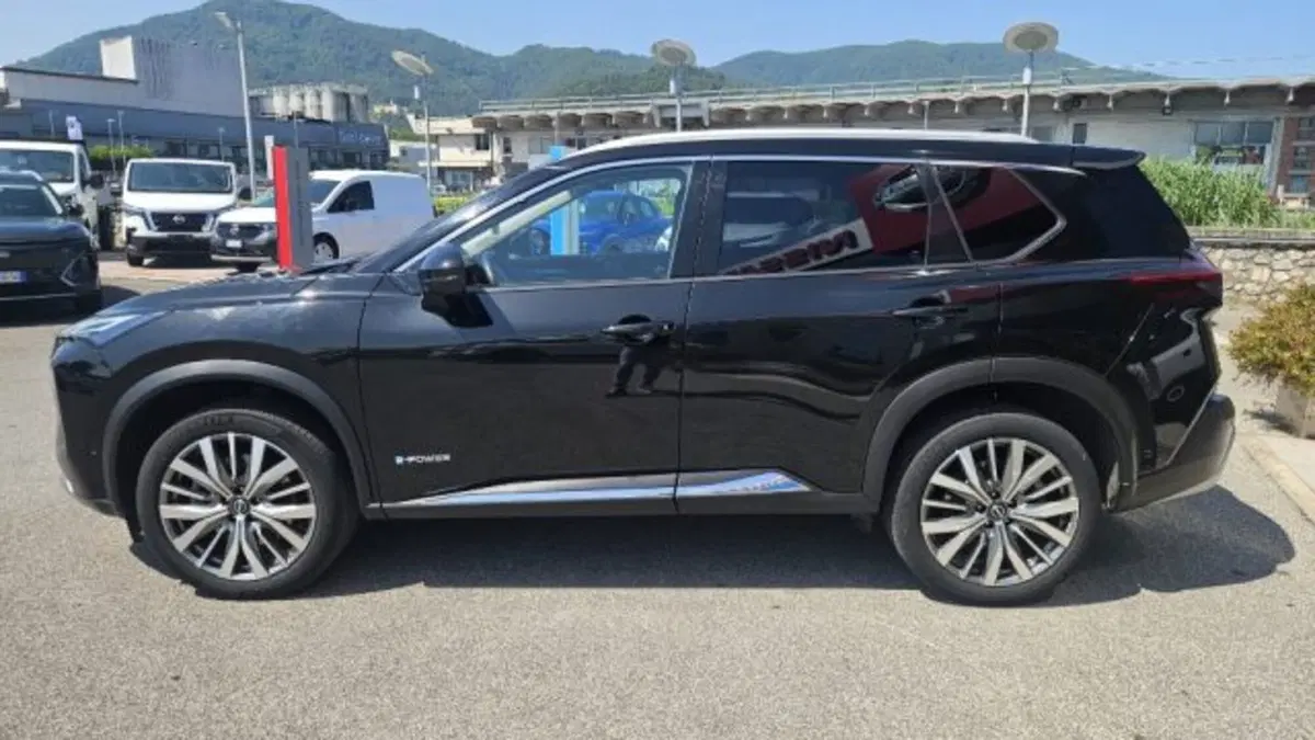 Nissan X-Trail usata a Lucca (6)