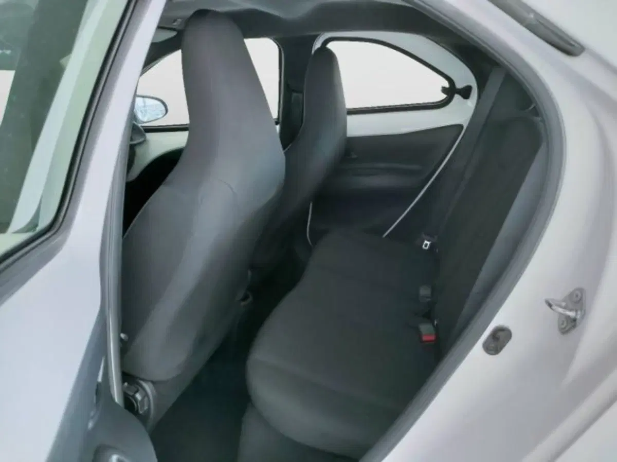 Toyota Aygo X usata a Teramo (10)