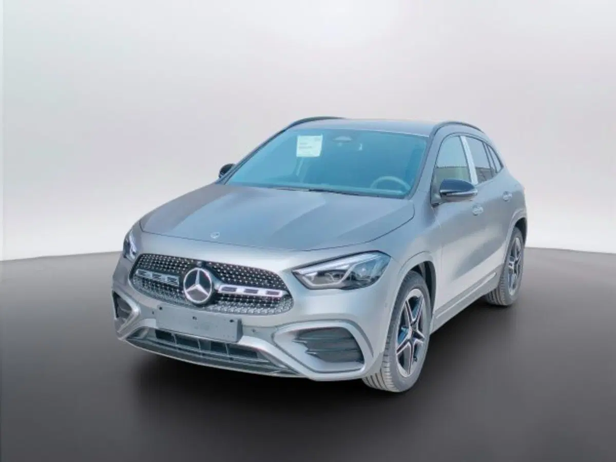 Mercedes-Benz GLA SUV nuova a Teramo
