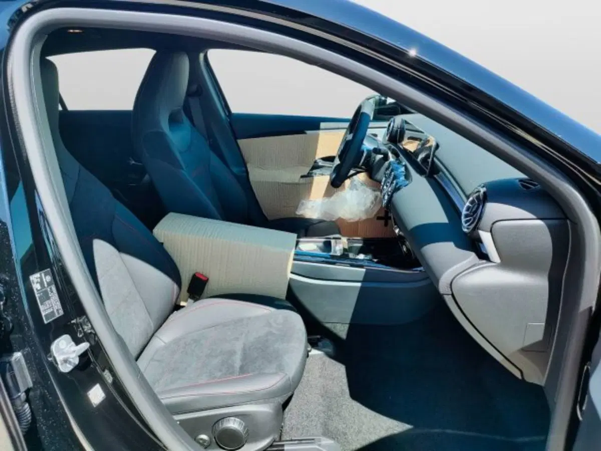 Mercedes-Benz Classe A nuova a Teramo (12)