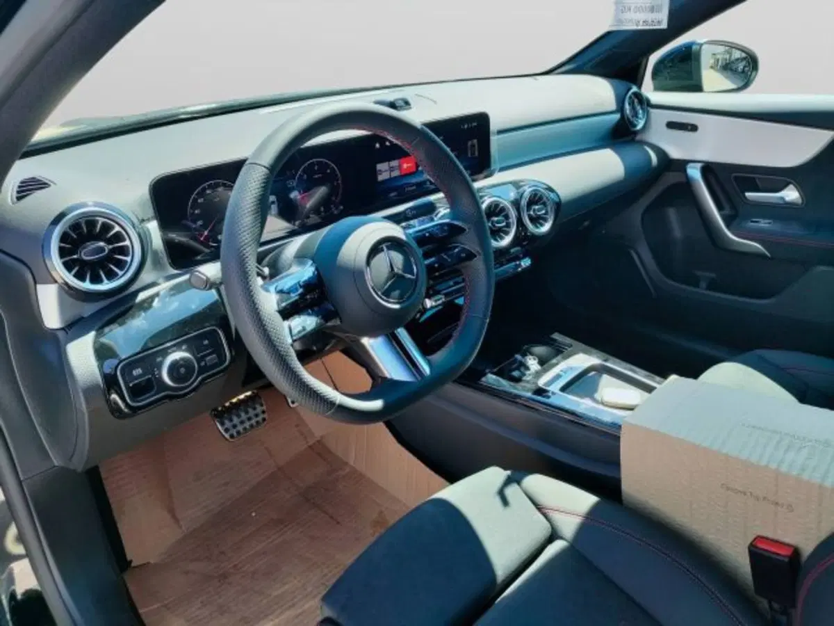 Mercedes-Benz Classe A nuova a Teramo (9)