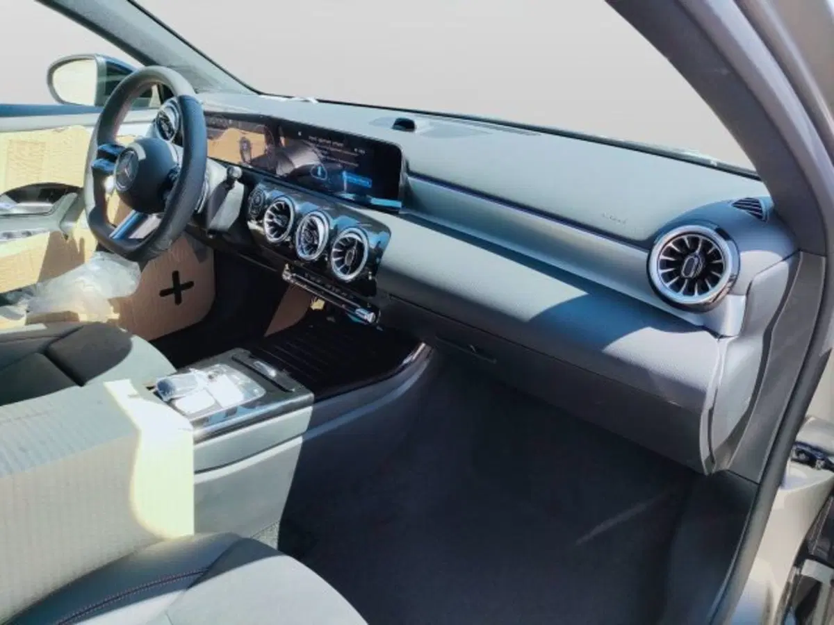 Mercedes-Benz Classe A nuova a Teramo (10)