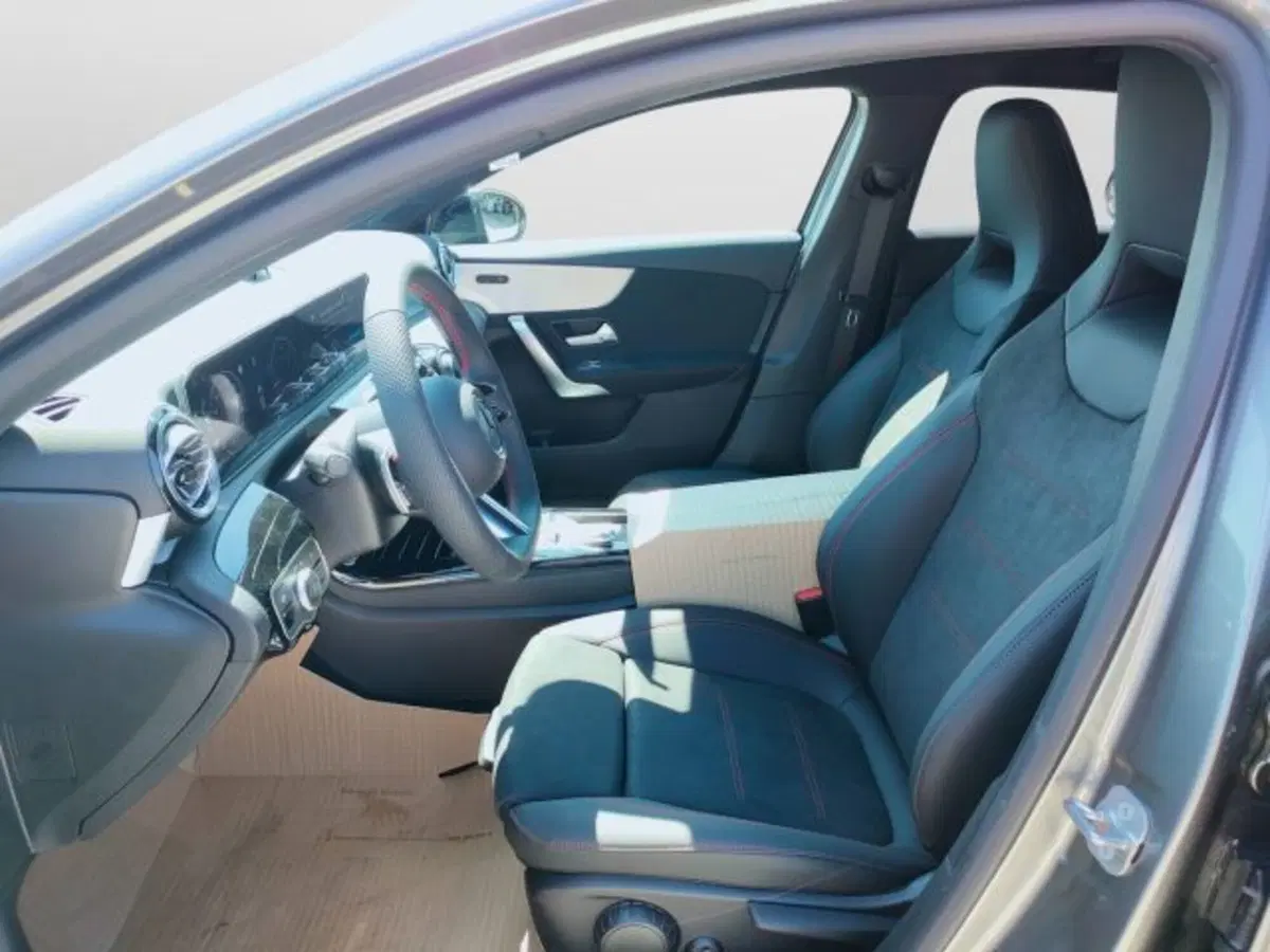 Mercedes-Benz Classe A nuova a Teramo (11)