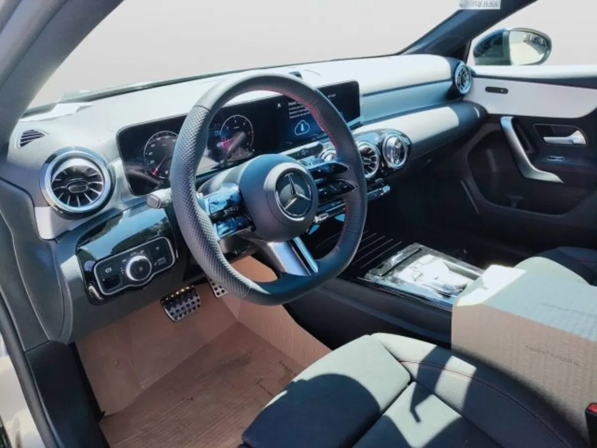 Mercedes-Benz Classe A nuova a Teramo (8)