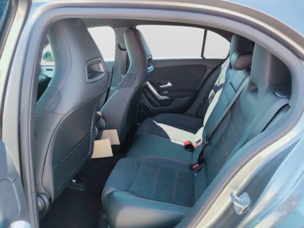 Mercedes-Benz Classe A nuova a Teramo (9)