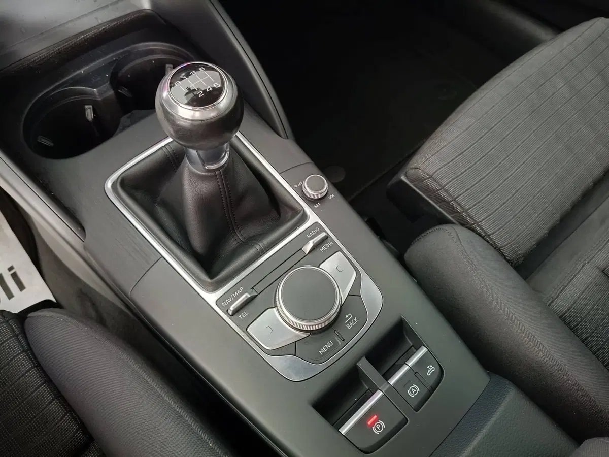 Audi A3 Cabrio usata a Ascoli Piceno (17)
