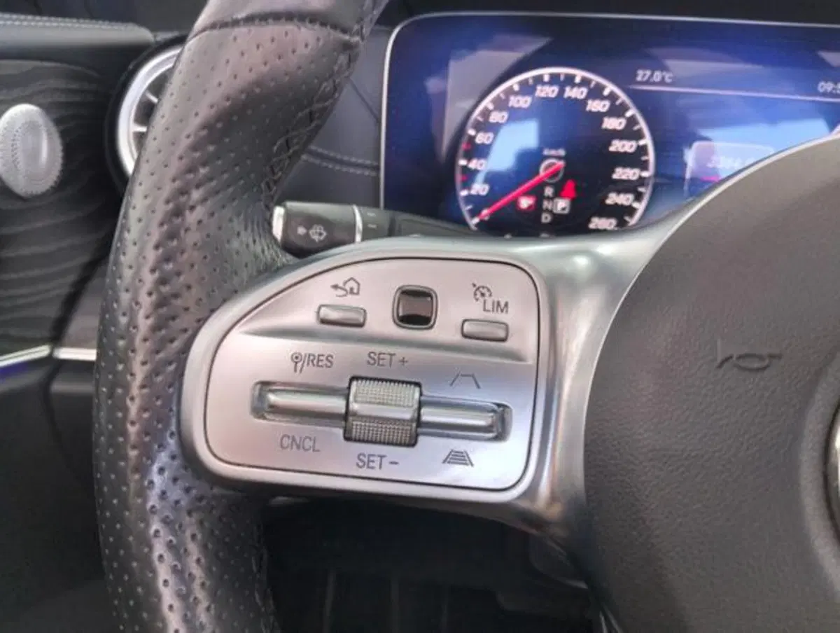 Mercedes-Benz Classe E Cabrio usata a Como (11)