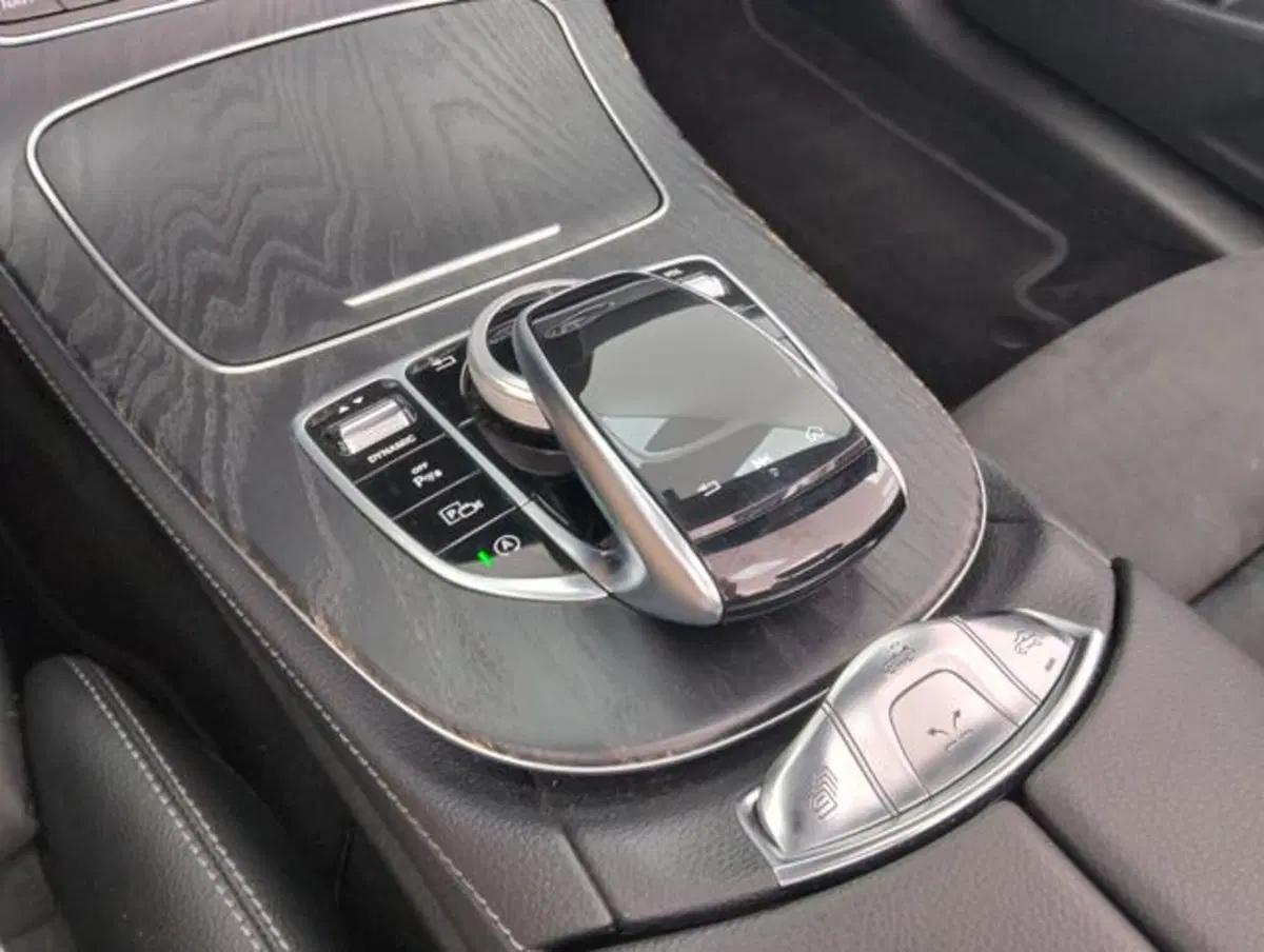 Mercedes-Benz Classe E Cabrio usata a Como (20)