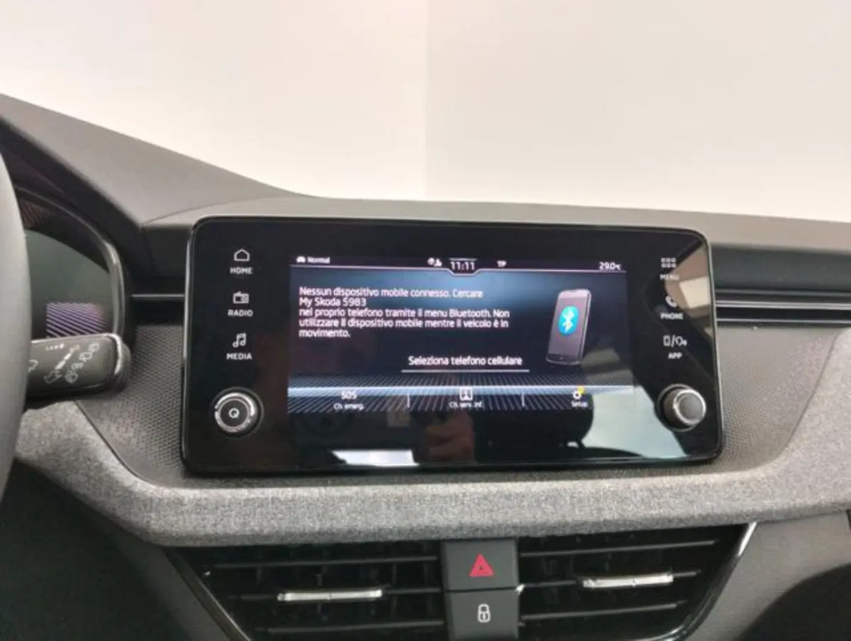 Skoda Kamiq usata a Como (14)
